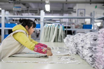 杭州服裝廠 服飾生產與拍攝的魅力融合